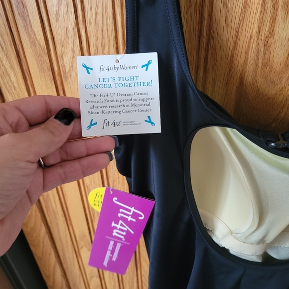 One-piece swimsuit - Picture 5 of 5